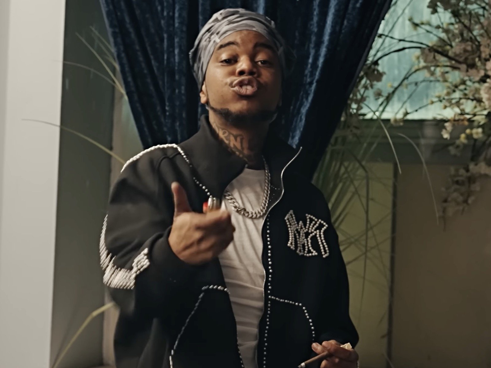 Lil Poppa: The rap flexer delivers a couple cinematic gems with